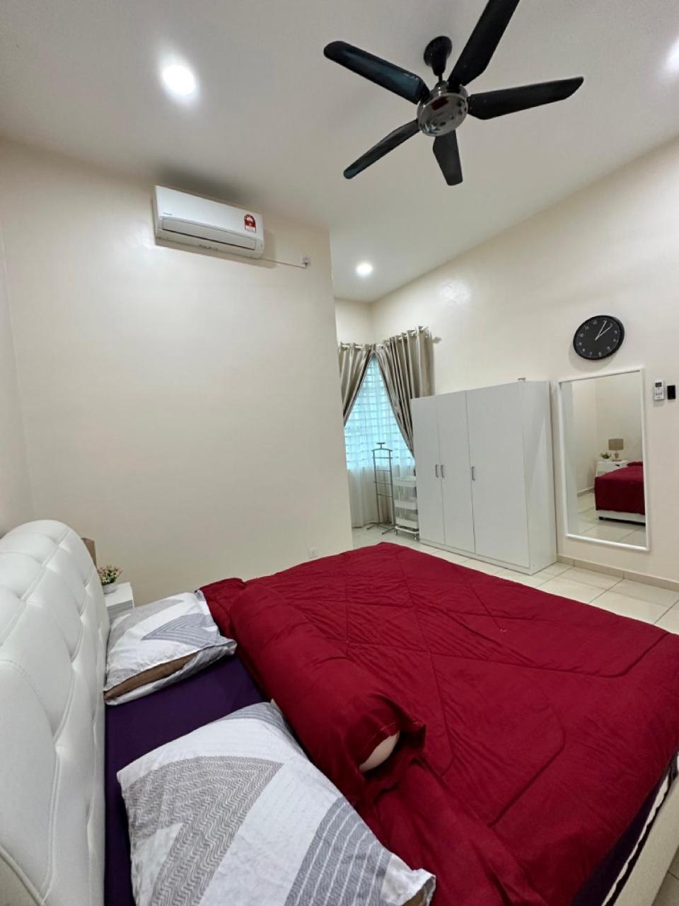 Rumahku Homestay, Taman Jasin Perdana Экстерьер фото